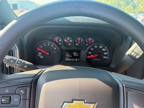 Used 2025 Chevrolet Silverado 1500 Custom w/ Turbomax Blackout Package AWD/4WD image 18