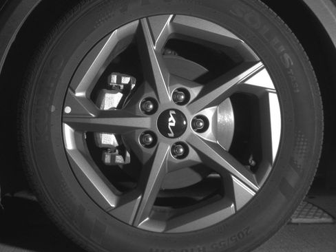 Used 2025 Kia K4 FWD image 15