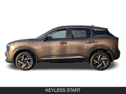 Used 2026 Nissan Kicks SV FWD image 5