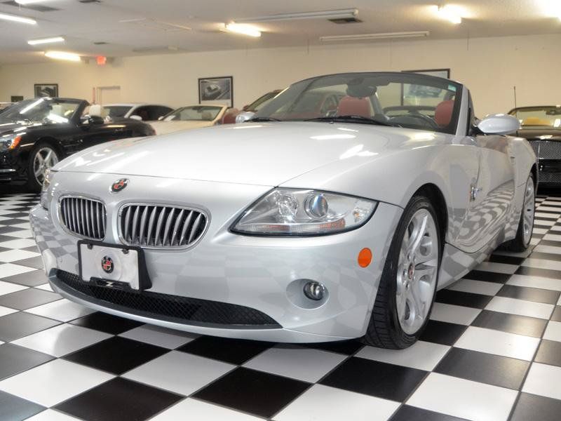 Used 2005 BMW Z4 3.0i RWD image 5