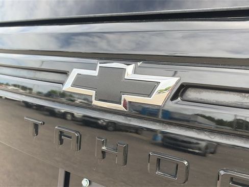 Used 2023 Chevrolet Tahoe Z71 w/ Z71 Off-Road Package AWD/4WD image 31