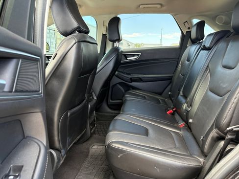 Used 2021 Ford Edge Titanium AWD/4WD image 24