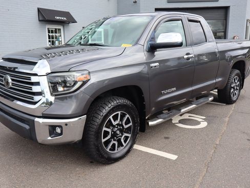 Used 2019 Toyota Tundra Limited w/ Limited Premium Package AWD/4WD image 2