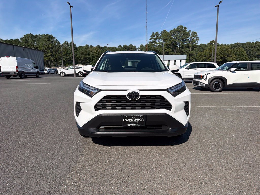 Used 2024 Toyota RAV4 XLE FWD image 3