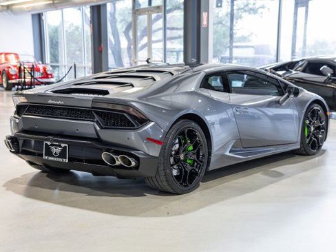 Used 2017 Lamborghini Huracan LP 580-2 image 6