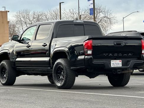 Used 2022 Toyota Tacoma SR image 6
