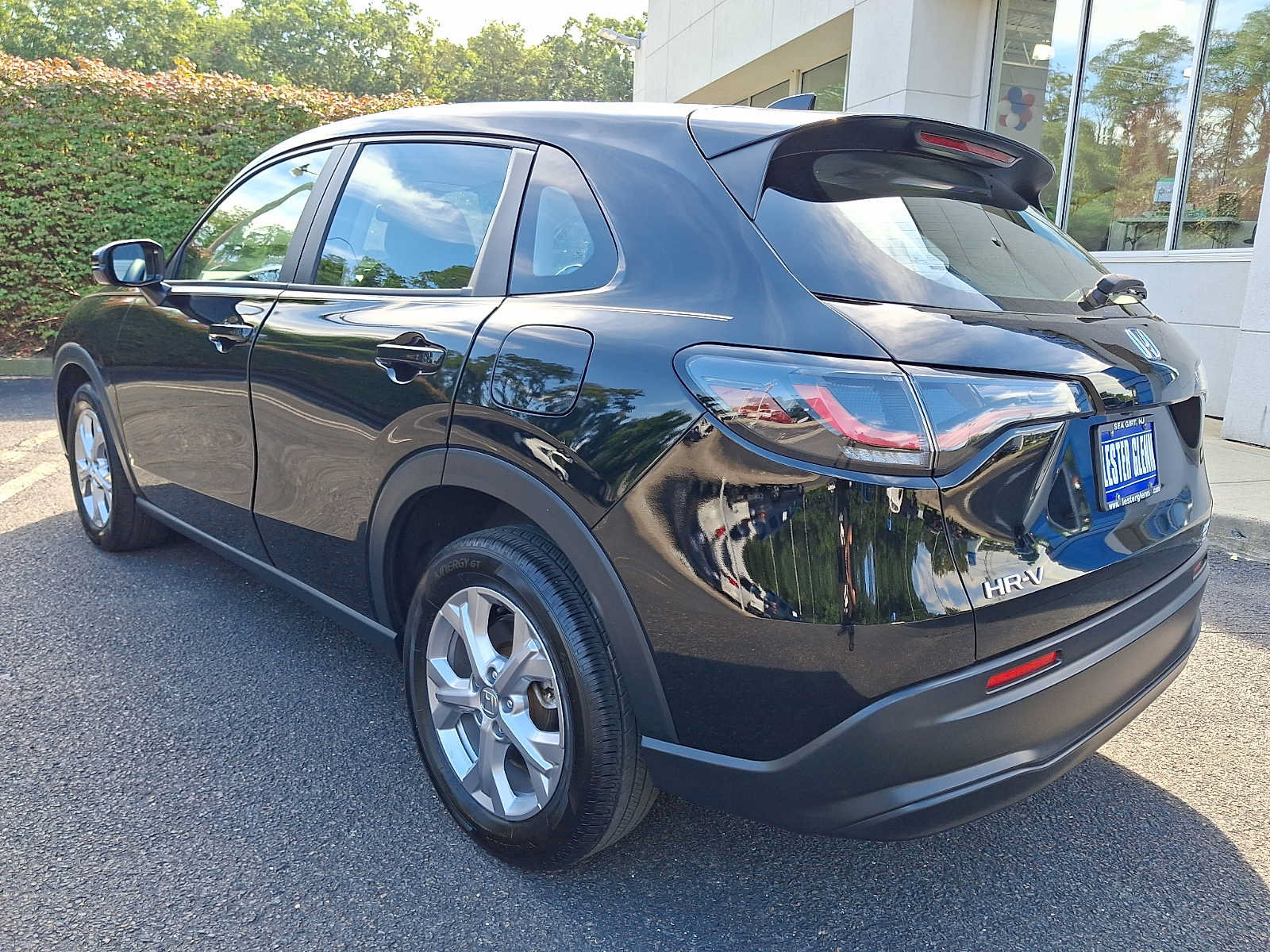 Certified 2024 Honda HR-V LX image 4