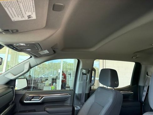 Used 2025 Chevrolet Silverado 1500 RST AWD/4WD image 12