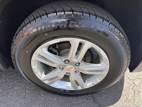 Used 2019 GMC Terrain SLE w/ LPO, Floor Liner Package image 36