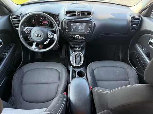 Used 2019 Kia Soul + FWD image 37
