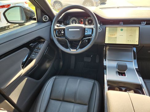 Used 2026 Land Rover Range Rover Evoque S image 13