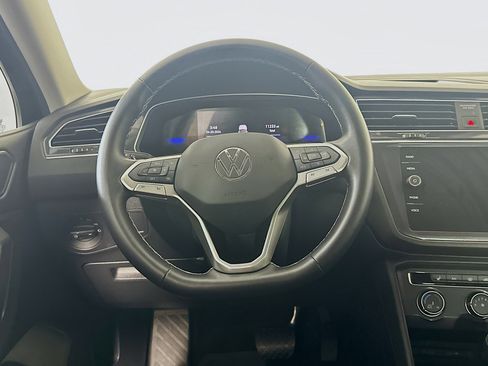 Used 2024 Volkswagen Tiguan S image 17