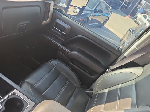 Used 2015 GMC Sierra 2500 Denali w/ Duramax Plus Package image 6