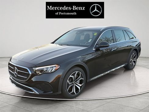 New 2025 Mercedes-Benz E 450 4MATIC All-Terrain Wagon image 4