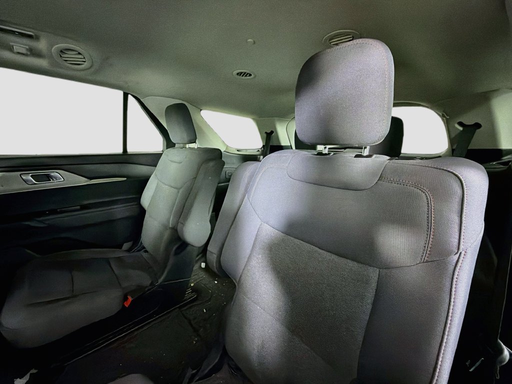 Used 2025 Ford Explorer Active RWD image 25