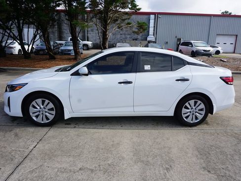 Used 2025 Nissan Sentra S FWD image 16