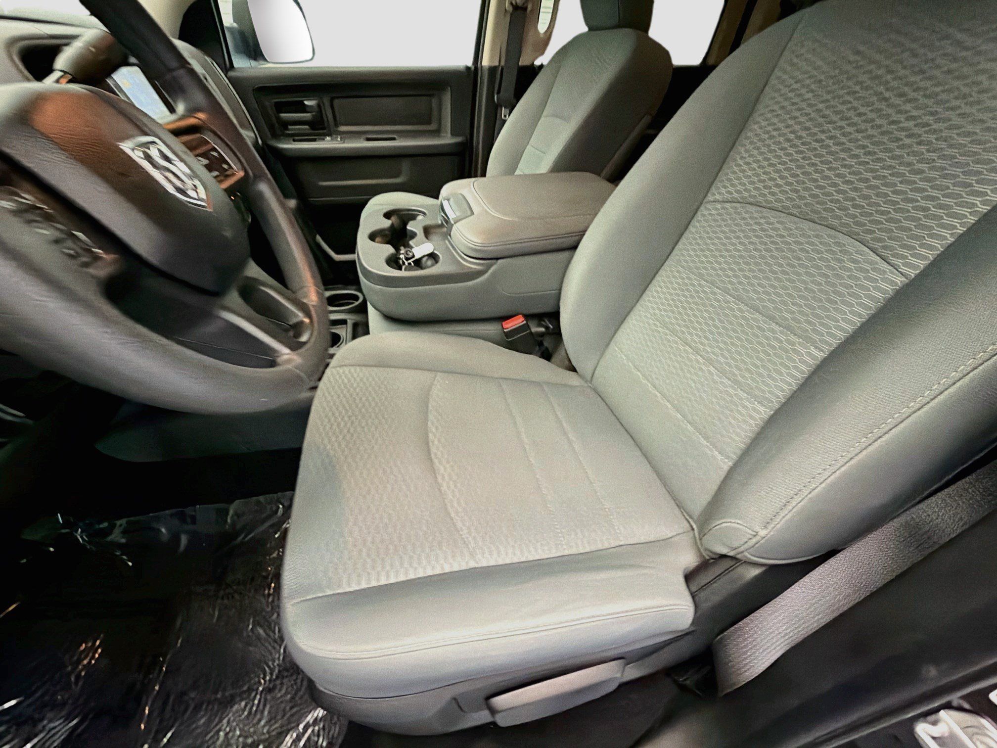 Used 2018 RAM 2500 Tradesman w/ Chrome Appearance Group AWD/4WD image 11