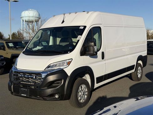 New 2026 RAM ProMaster 2500 w/ Quick Order Package 22G SLT image 5