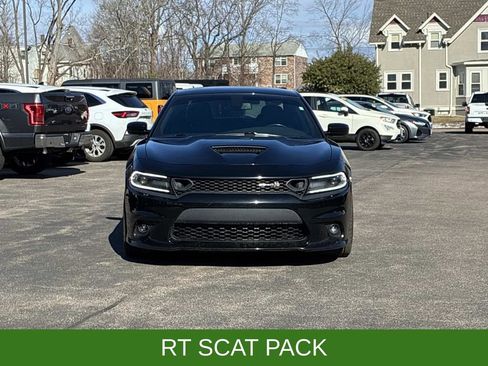 Used 2019 Dodge Charger Scat Pack image 2