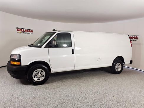 Used 2021 Chevrolet Express 2500 Extended w/ Driver Convenience Package image 3