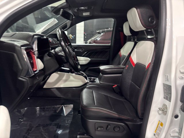 Used 2023 GMC Canyon AT4X AWD/4WD image 12