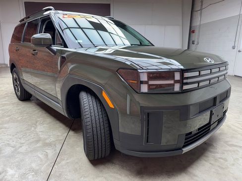 Used 2024 Hyundai Santa Fe SEL image 7