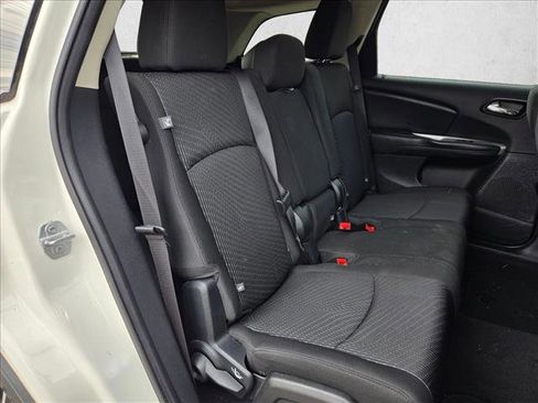 Used 2018 Dodge Journey SE w/ Popular Equipment Group image 17