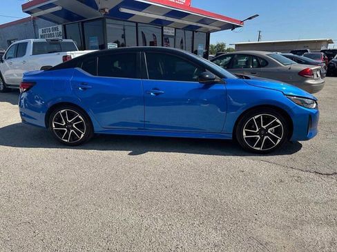 Used 2025 Nissan Sentra SR image 4