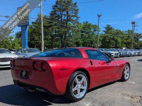 Used 2005 Chevrolet Corvette Coupe w/ Preferred Equipment Group RWD image 9