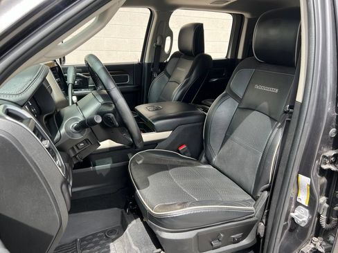 Used 2023 RAM 2500 Laramie AWD/4WD image 23