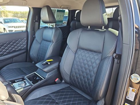 Used 2023 Mitsubishi Outlander SEL image 20