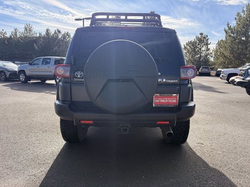 Used 2012 Toyota FJ Cruiser Base image 6