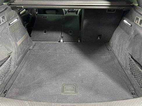 Used 2023 Audi Q5 2.0T Premium w/ Convenience Package image 14