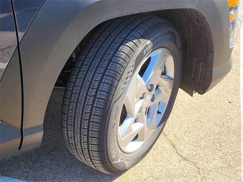 New 2026 Hyundai Kona SE image 5