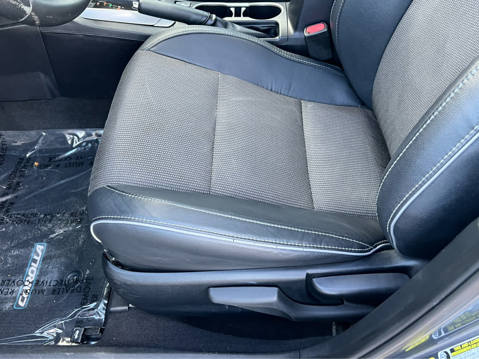 Used 2014 Toyota Corolla S FWD image 29