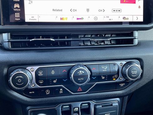 New 2025 Jeep Wrangler Sport S image 25