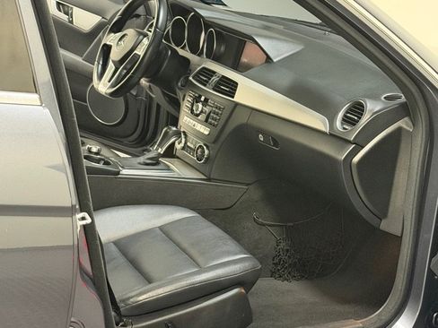 Used 2013 Mercedes-Benz C 250 Sedan image 11