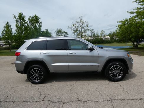 Used 2018 Jeep Grand Cherokee Limited AWD/4WD image 4