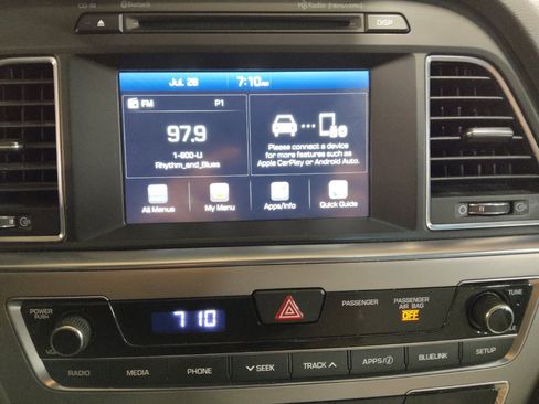 Used 2016 Hyundai Sonata SE FWD image 25