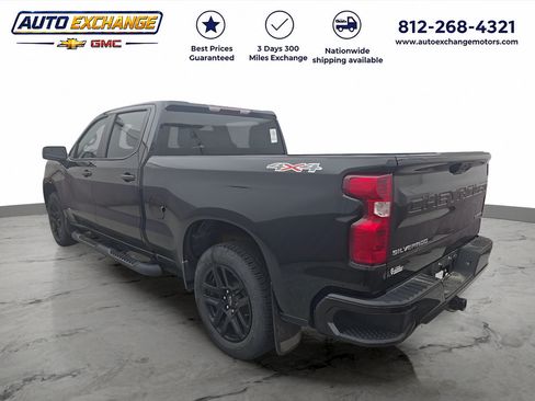 Used 2022 Chevrolet Silverado 1500 Custom AWD/4WD image 3