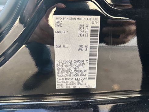 Used 2025 Nissan Altima 2.5 SV image 29