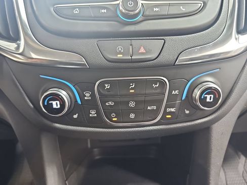 Used 2024 Chevrolet Equinox LT w/ LPO, Floor Liner Package FWD image 29