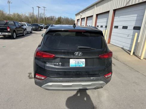 Used 2019 Hyundai Santa Fe SEL image 16