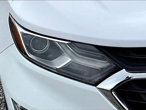 Used 2018 Chevrolet Equinox LT image 27