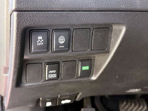 Certified 2019 Nissan Rogue Sport SV AWD/4WD image 19