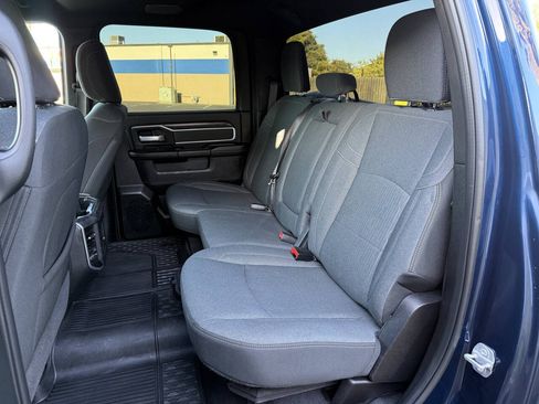 Used 2022 RAM 2500 Big Horn w/ Night Edition AWD/4WD image 18