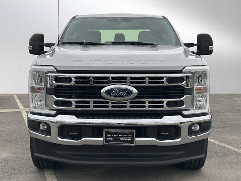 Used 2023 Ford F350 XLT w/ FX4 Off-Road Package image 8