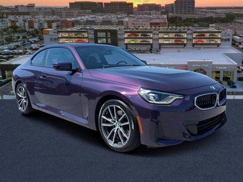 Used 2025 BMW 230i Coupe image 1