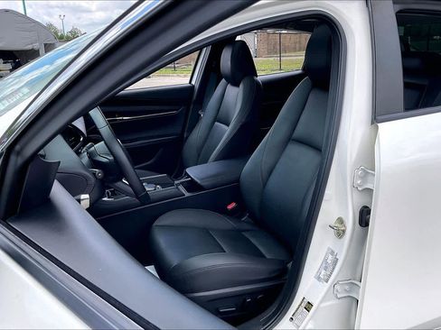 Used 2022 MAZDA MAZDA3 s image 8
