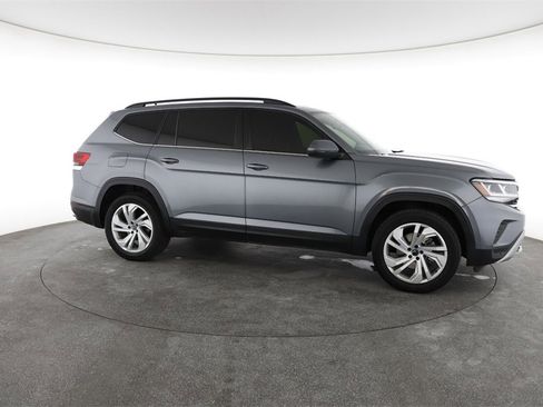 Used 2021 Volkswagen Atlas SE w/ Panoramic Sunroof Package image 15